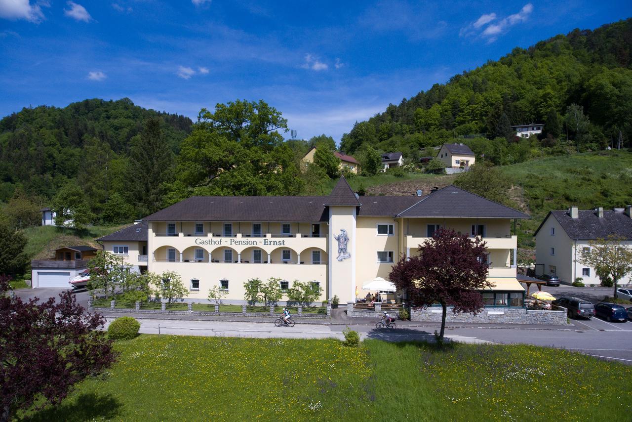 Gasthof - Landhotel Ernst Untermuhl Екстер'єр фото